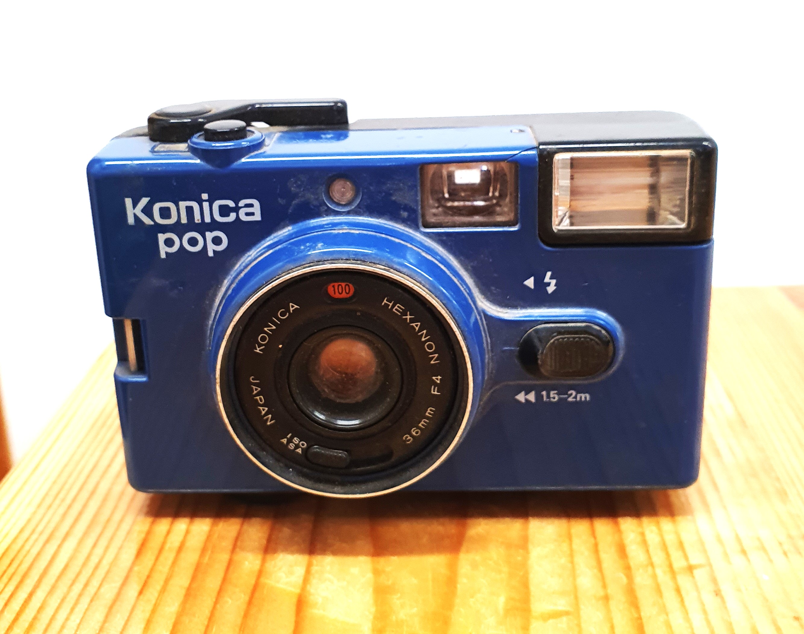 מצלמה Konica   pop